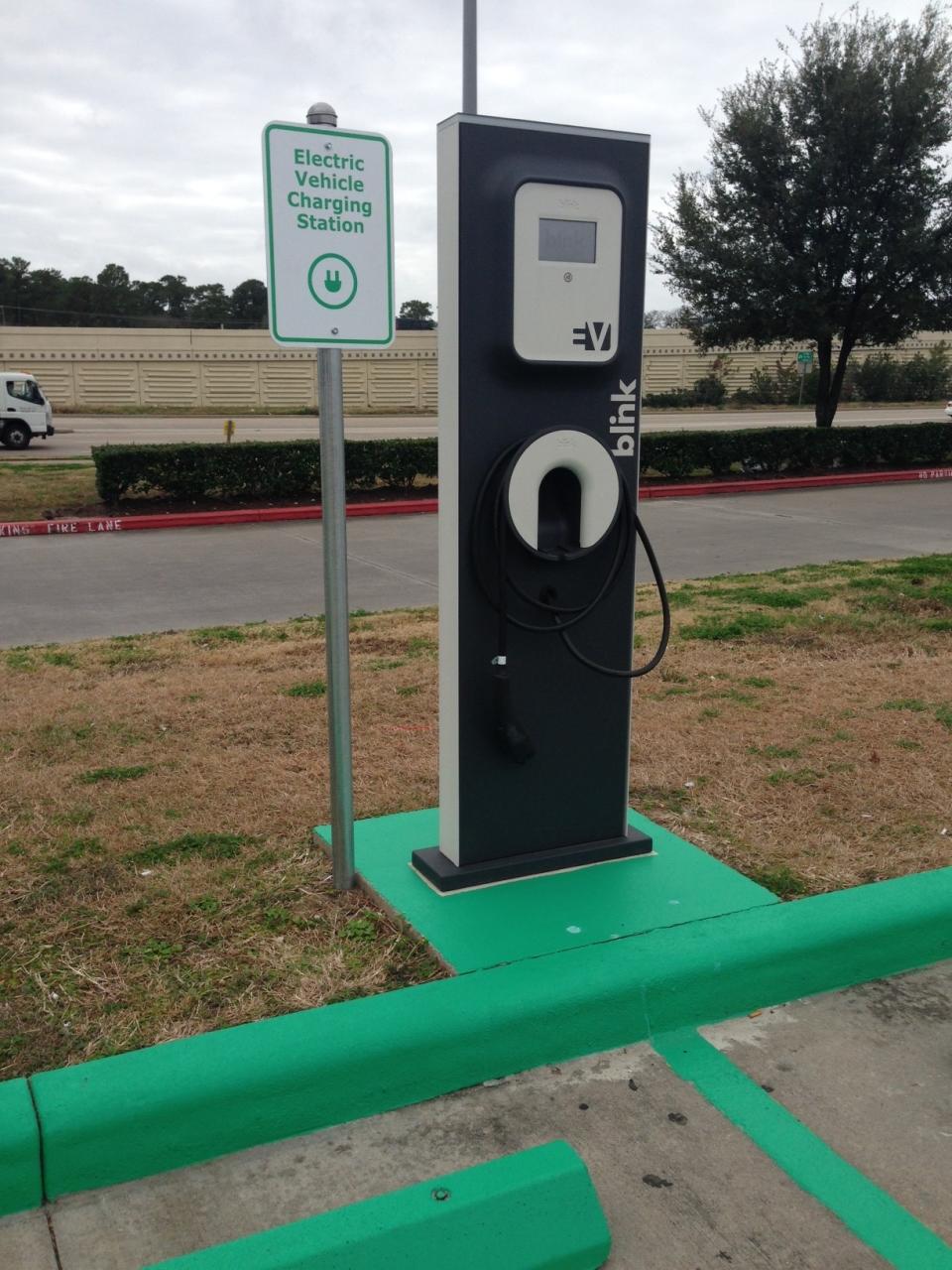 HOUSTON, TX - IKEA, the world's leading home furnishings retailer, today officially plugged-in two Blink® electric vehicle (EV) charging stations at its Houston store as part of its partnership with Car Charging Group, Inc. (Photo: Business Wire)