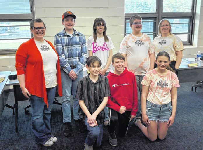 134726154_web1_Quiz-Bowl-photo