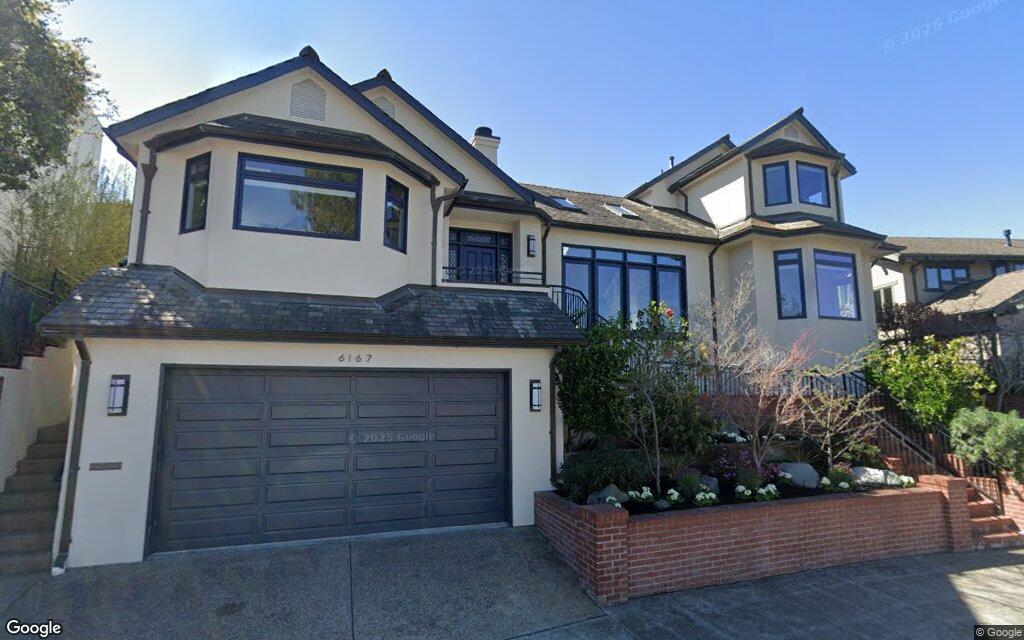 6167 Ocean View Drive - Google Street View