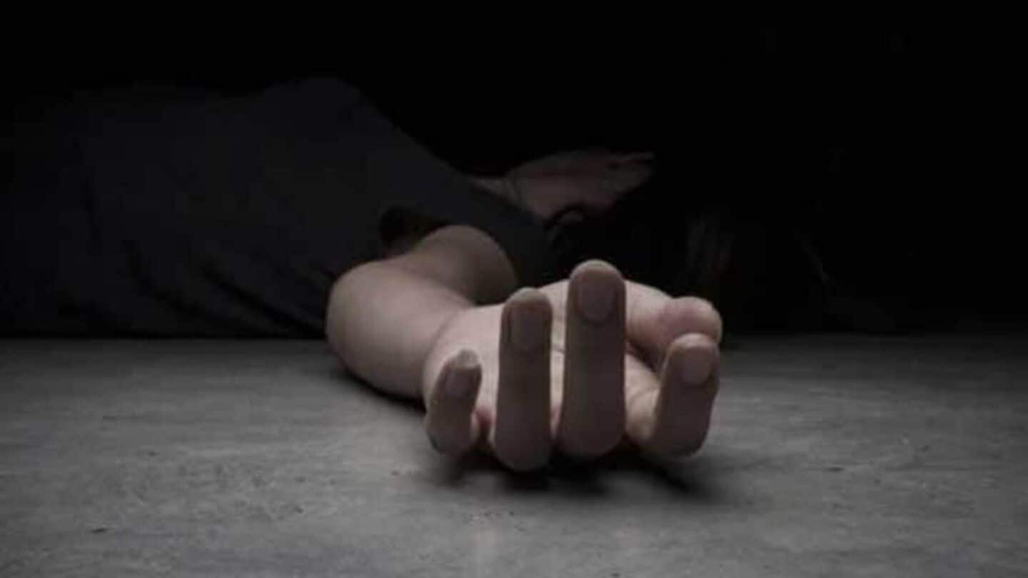 Reeling under loans, man strangles wife, daughter before killing self Reeling under loans, man strangles wife, daughter before killing self
