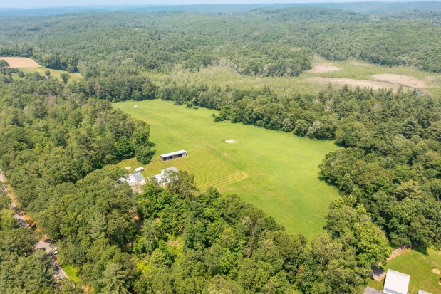 1669 Route 169, Woodstock