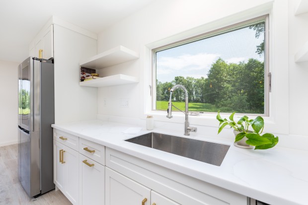 1669 Route 169, Woodstock