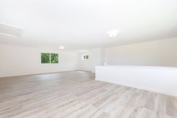 1669 Route 169, Woodstock