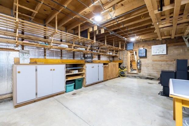 1669 Route 169, Woodstock