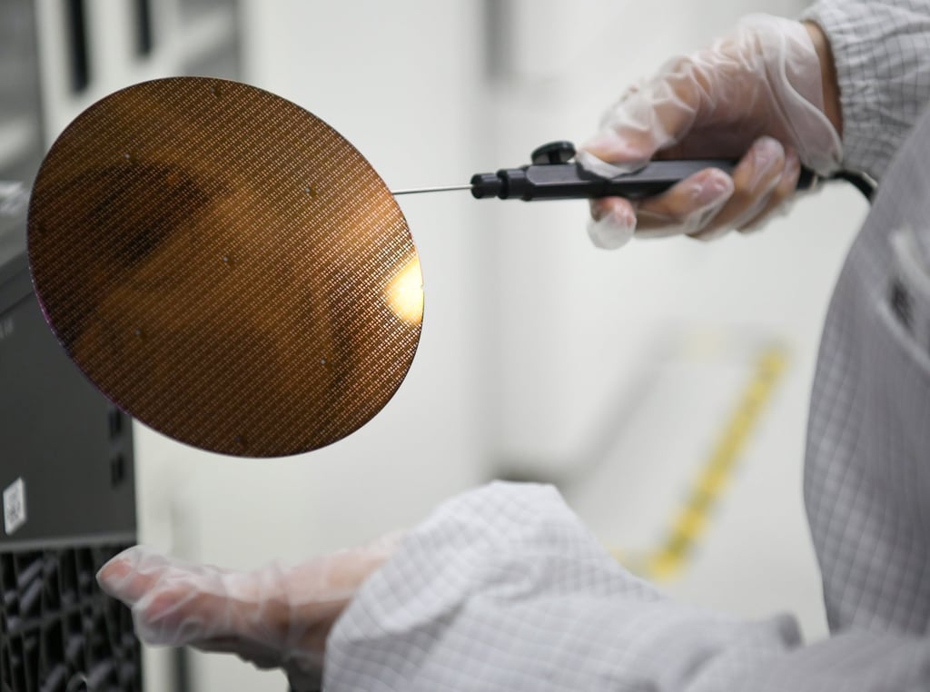 Wafer manufacturing accounted for the largest share of semiconductor investment in the first six months of this year. Photo: Xinhua