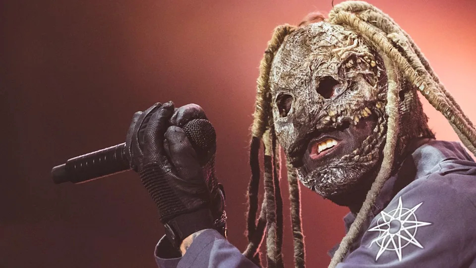  Corey Taylor of Slipknot performs in concert during Resurrection Fest on June 28, 2025 in Viveiro, Spain. 
